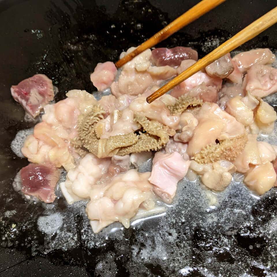 岡山のご当地食を満喫！<br>「津山ホルモンうどんセット」｜無添加による健康やつくり手さんの想いを伝える情報サイト【よみマルシェ】